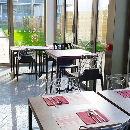 Appart-hotel & Golf Apartmanhotel Bordeaux