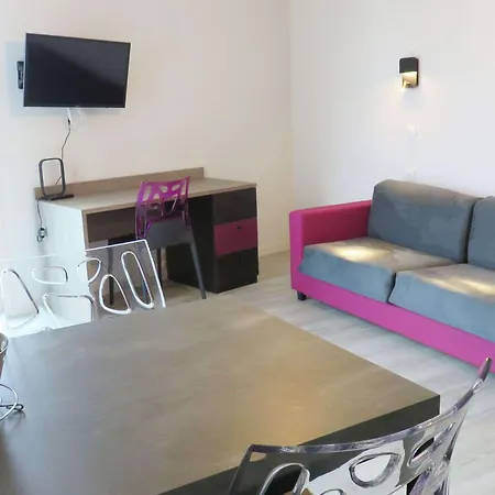 Apartmanhotel Appart-hotel & Golf 3*