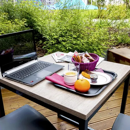 Appart-hotel & Golf Apartmanhotel Bordeaux